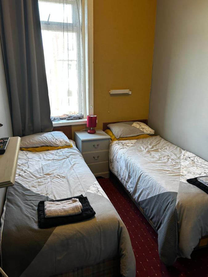 Bed and Breakfast The Rhyl à Blackpool Extérieur photo